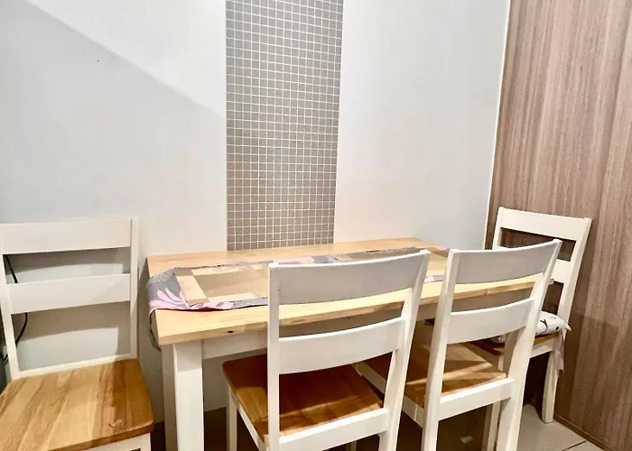 Moa - Pasay Cheap Apartment