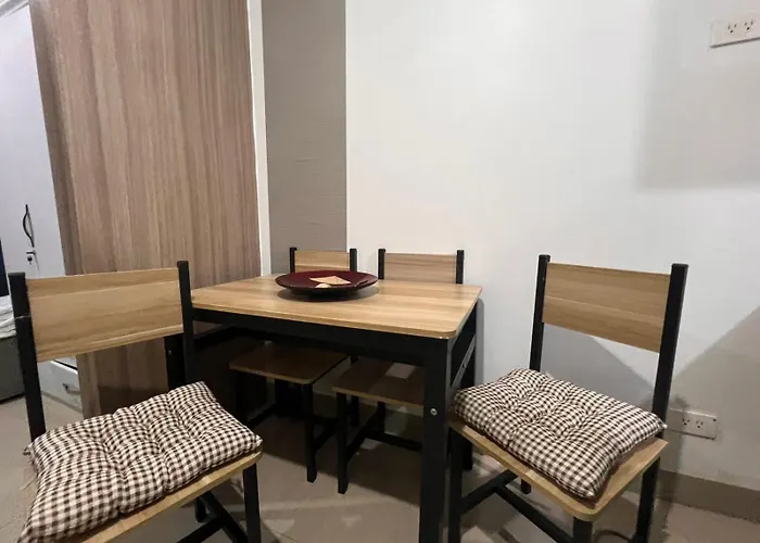 Moa - Pasay Cheap Apartment Manila