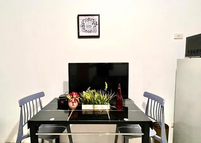 Moa - Pasay Cheap Apartment *